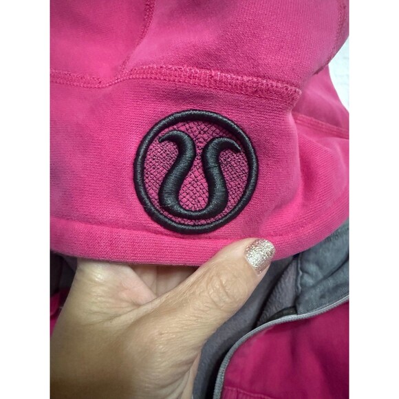 Lululemon Scuba Jacket Size 12 Flawed - Picture 5 of 6